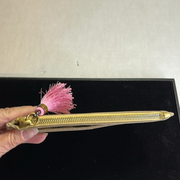 J.CREW SAFFIANO LEATHER GOLD CLUTCH POUCH TASEL ZIP - Picture 4 of 10